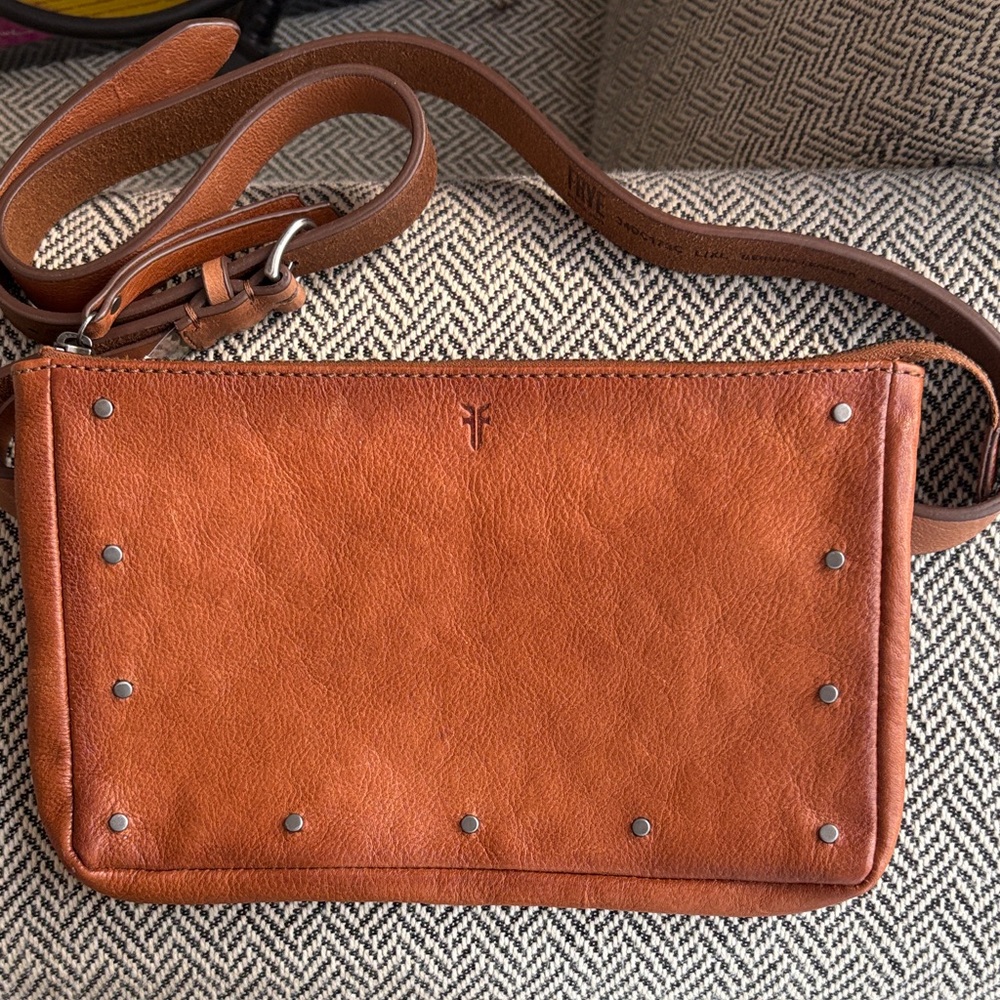 Brand New - Frye Tan Leather Crossbody/ Belt Bag (6x4)